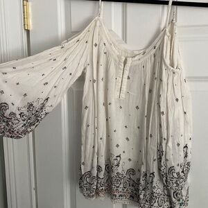 Ecote (urban outfitters) top with open shoulders and crochet detailing on hem